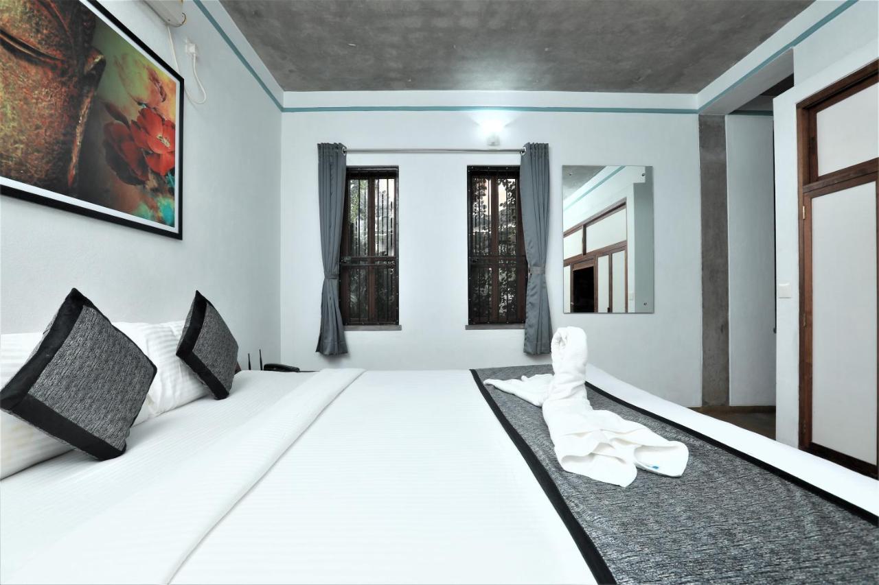 Hotel Du Palais - Auroville Beach Пондичерри Экстерьер фото