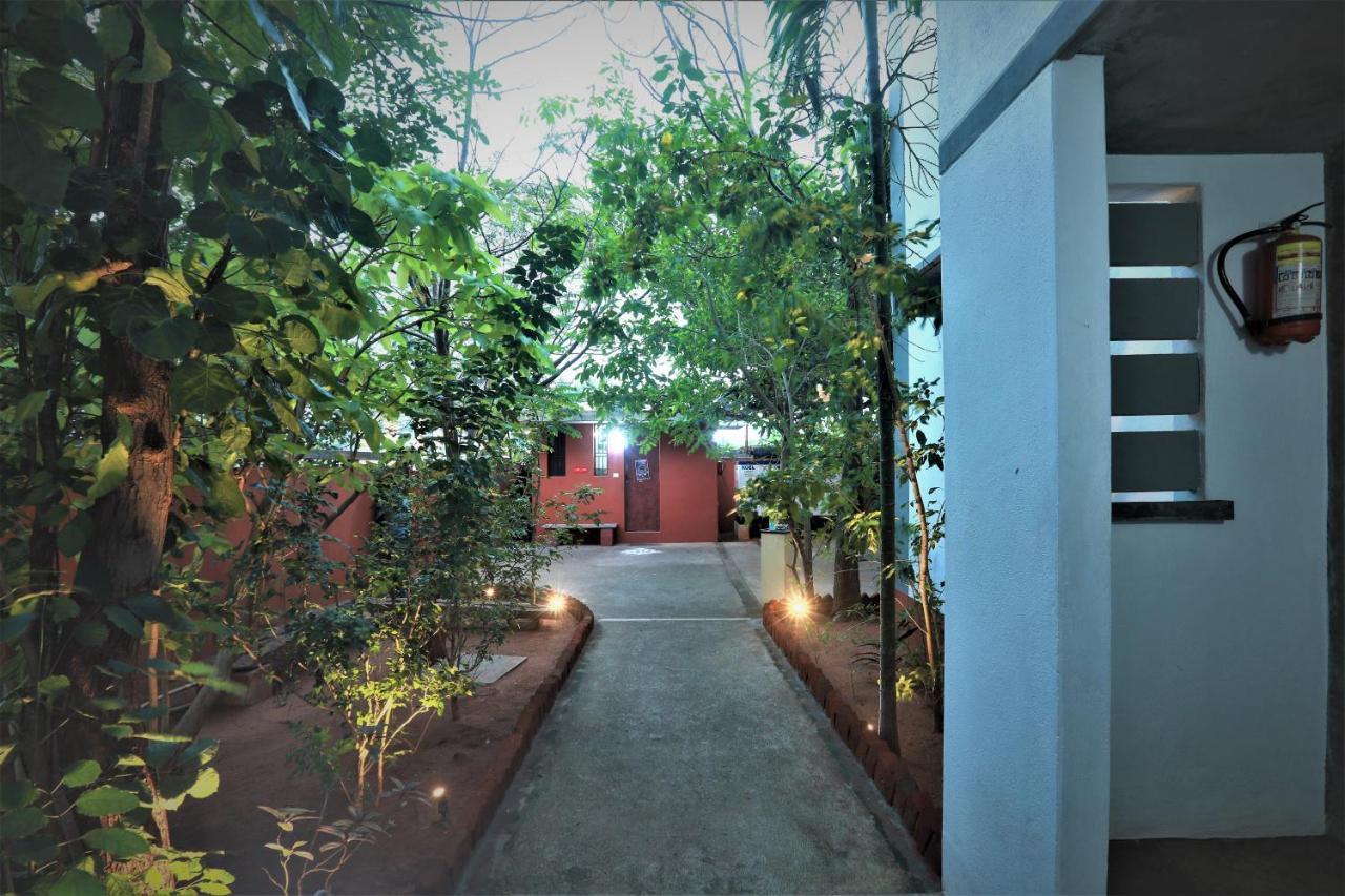 Hotel Du Palais - Auroville Beach Пондичерри Экстерьер фото