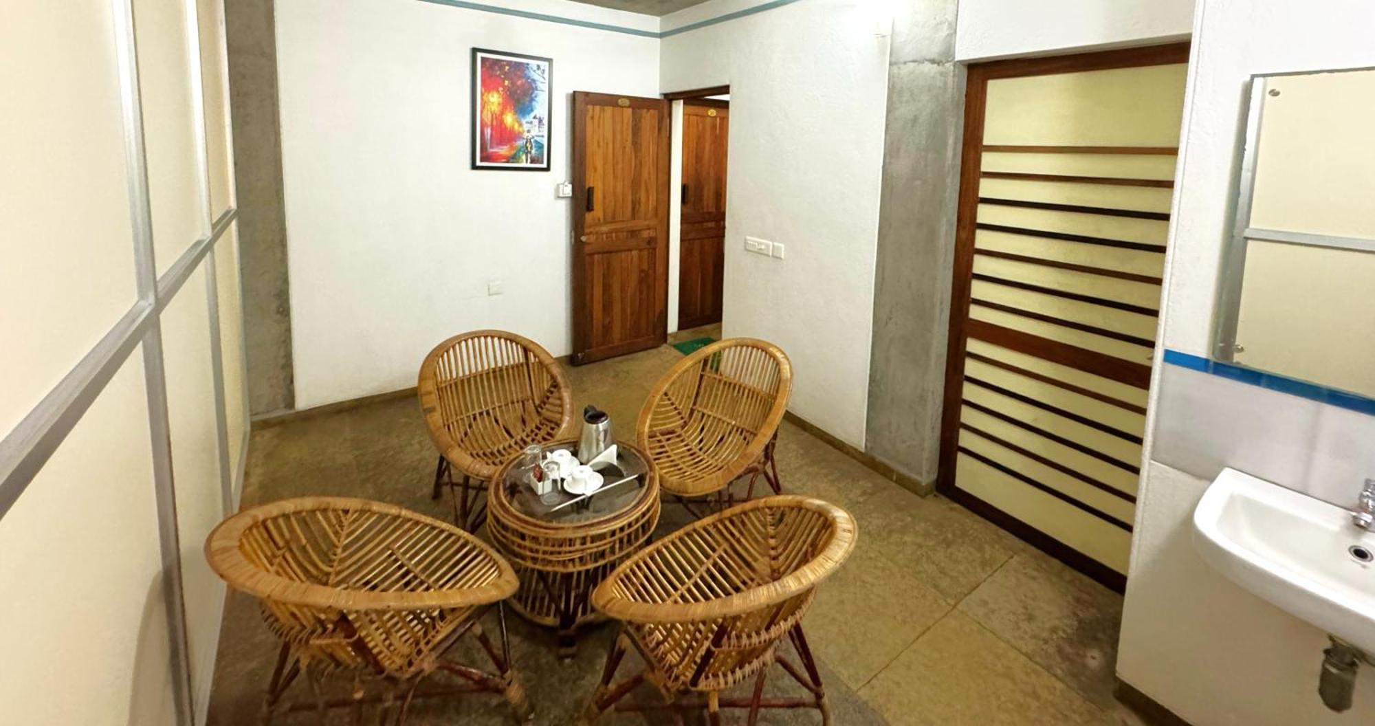 Hotel Du Palais - Auroville Beach Пондичерри Экстерьер фото